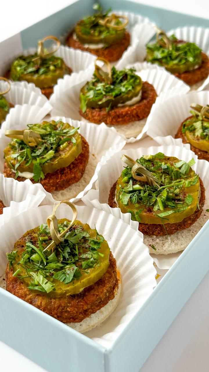 Joy Canape Falafel                    جوي كانبيه فلافل
